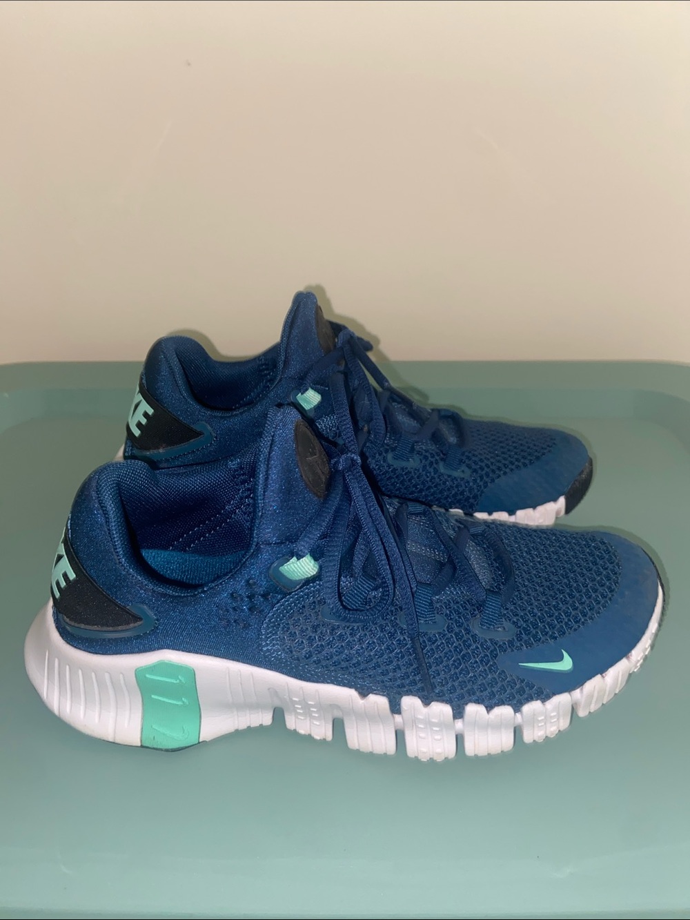 Nike Metcon Shoes - Navy with Mint Green Accents Women’s Size 6 - Picture 5 of 11